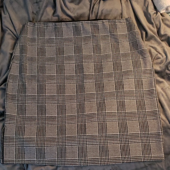 Apt. 9 Dresses & Skirts - Apt. 9. Black and White Plaid Skirt